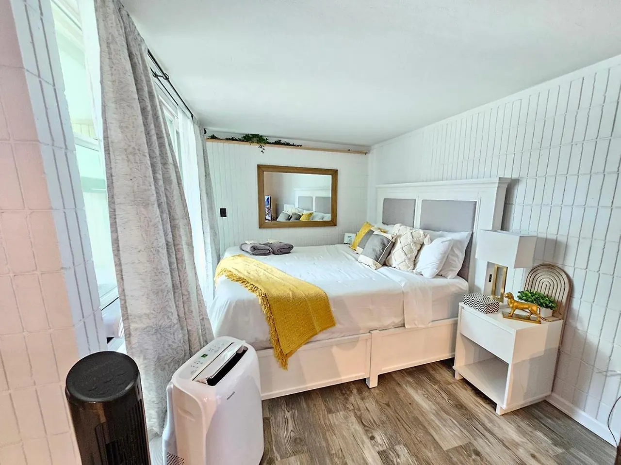 Stylish Condo Steps To Beach Hau'ula 0*,  ABD