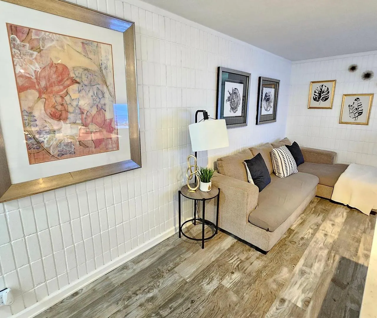 Daire Stylish Condo Steps To Beach Hau'ula